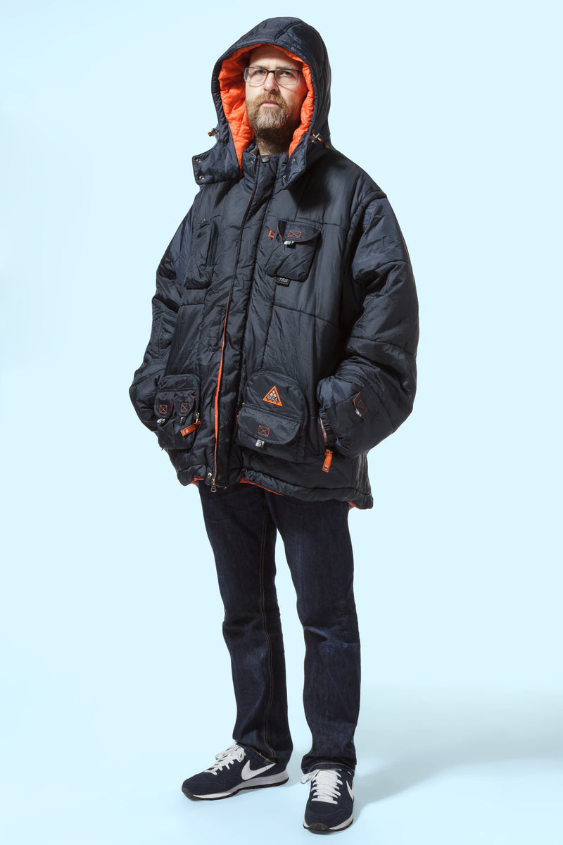 The Antiques Clothes Show: Eddy's Big Coat