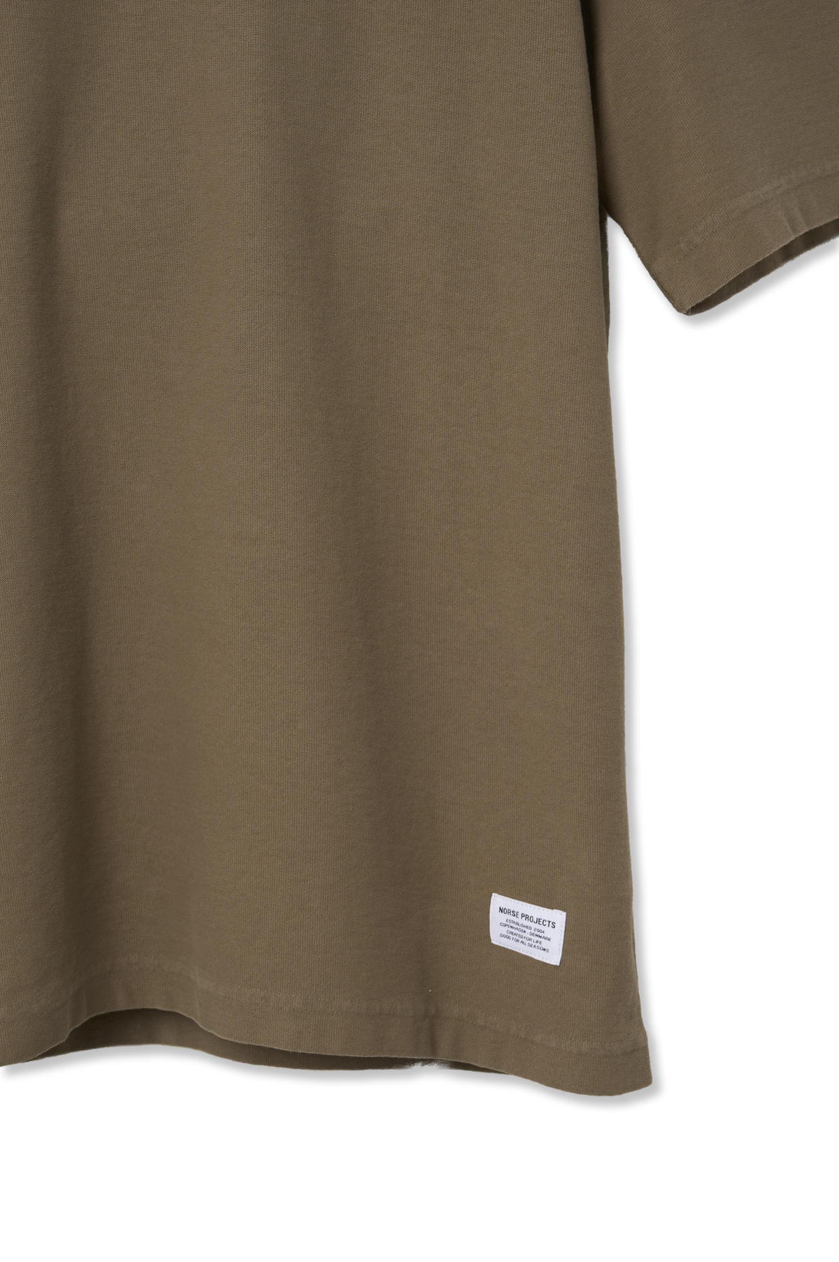 Norse Projects Elmelunde Organic Dry Cotton GMD T-shirt Walnut - Detail 2