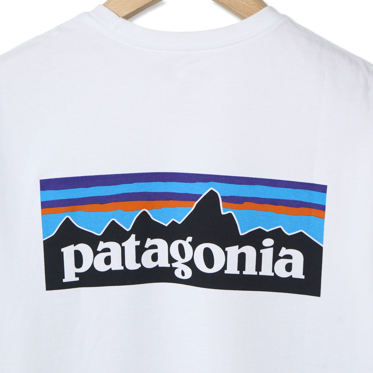 Patagonia P-6 Logo Responsibili-Tee Fiber White - Detail 4