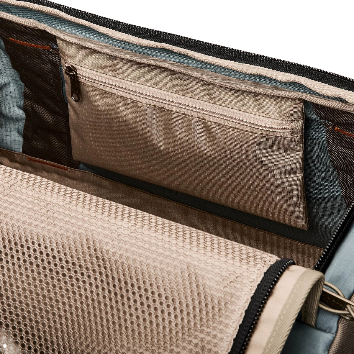 Filson Scout 50L Duffle Slate / Canteen / Covert - View 6