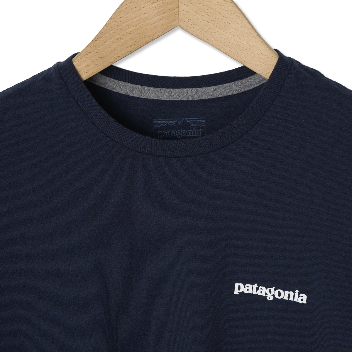Patagonia P-6 Logo Responsibili-Tee New Navy - Detail 3