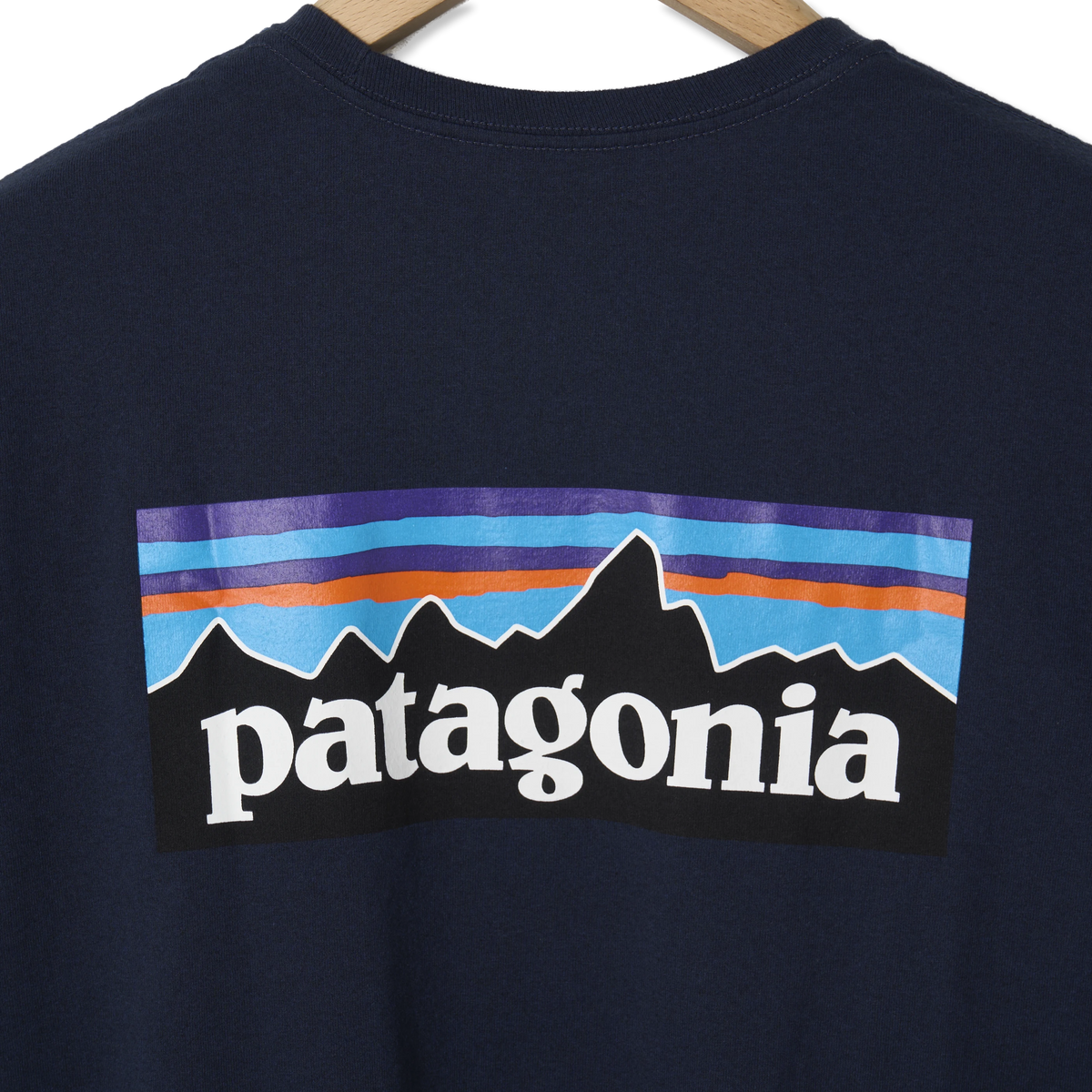 Patagonia P-6 Logo Responsibili-Tee New Navy - Detail 4